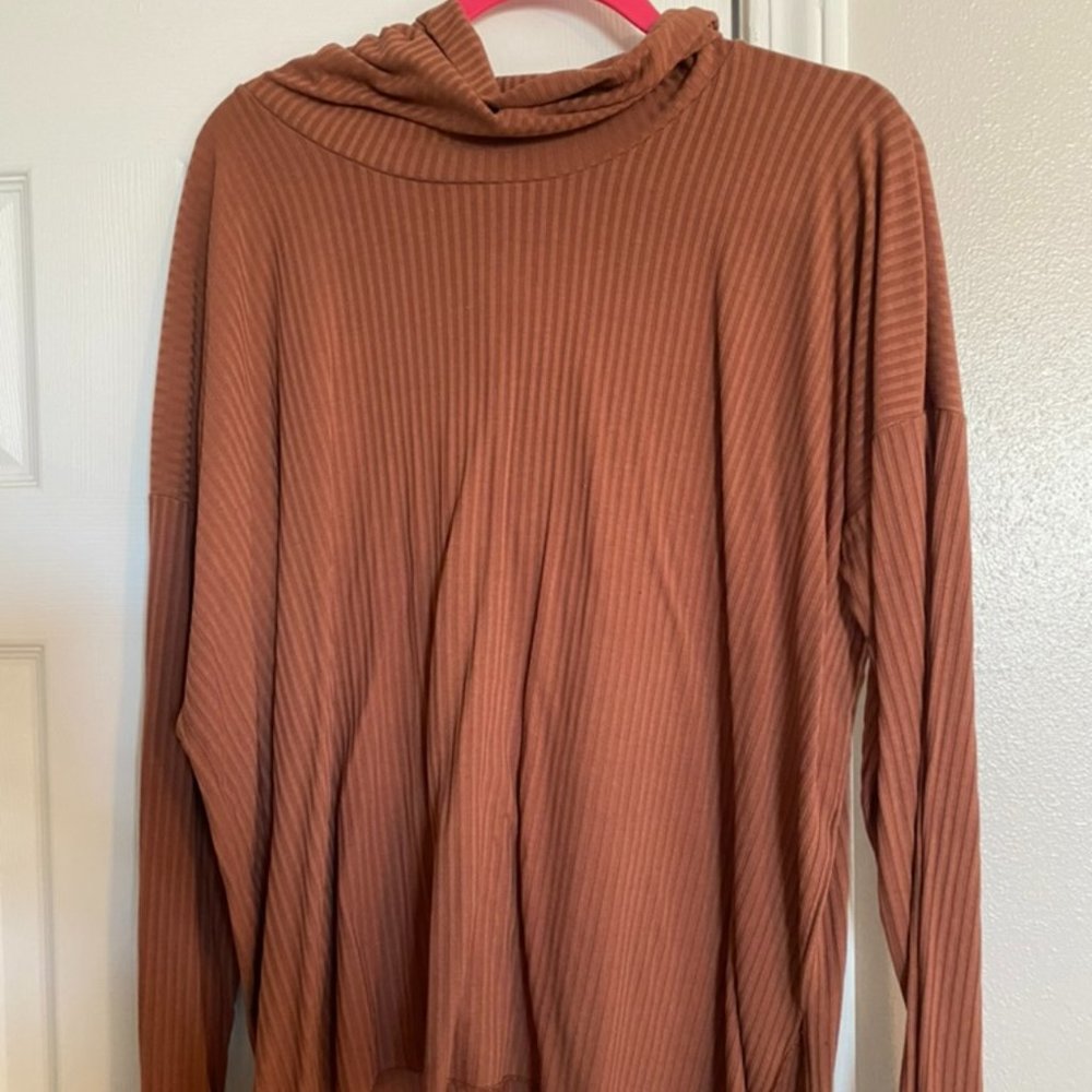 Rust Long Sleeve Ribbed Turtleneck